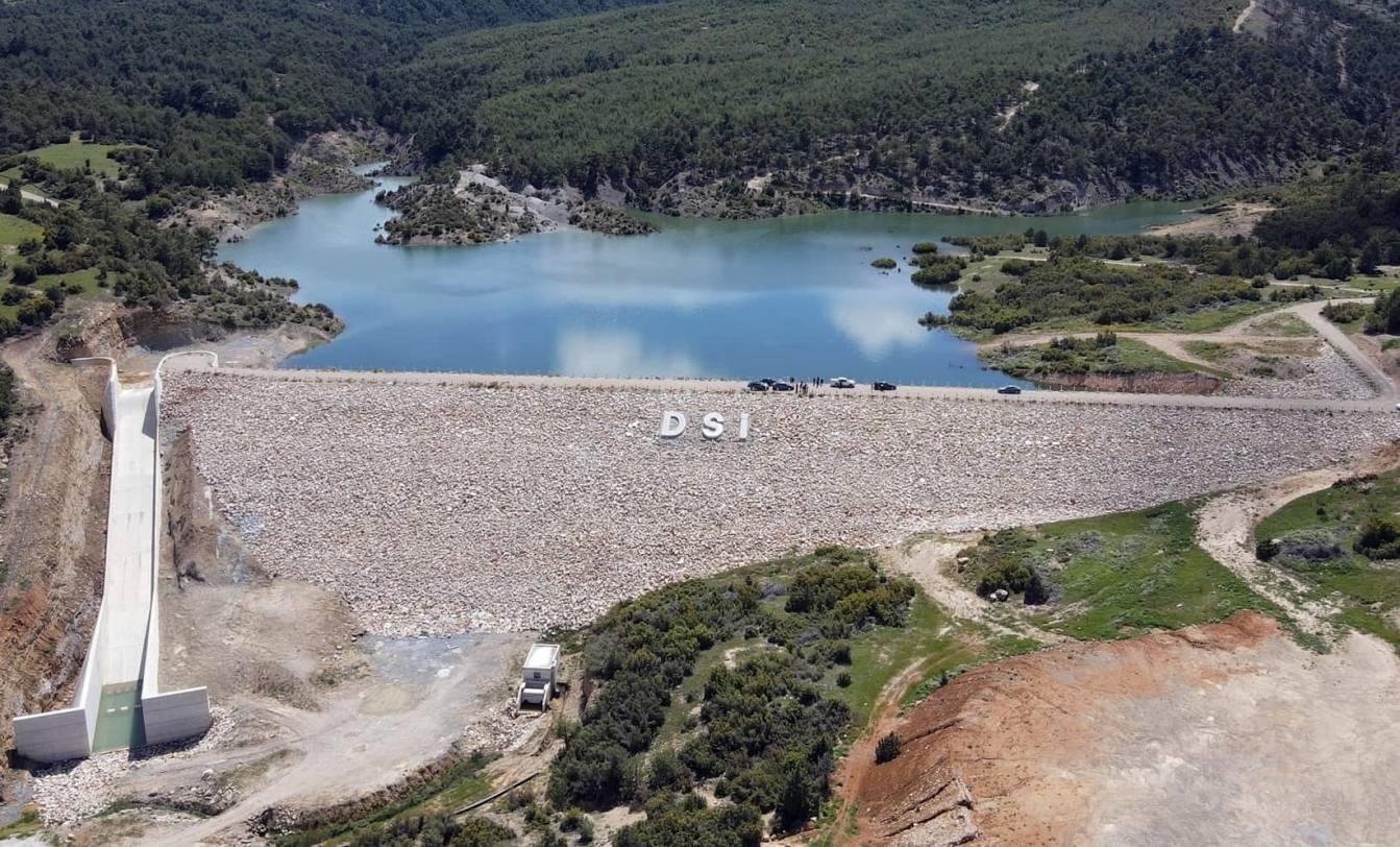 AYDINLAR AKBAŞ BARAJI İLETİM TÜNELİ, SU ALMA YAPISI VE ŞEV STABİLİTESİ SAĞLANMASI İŞİ